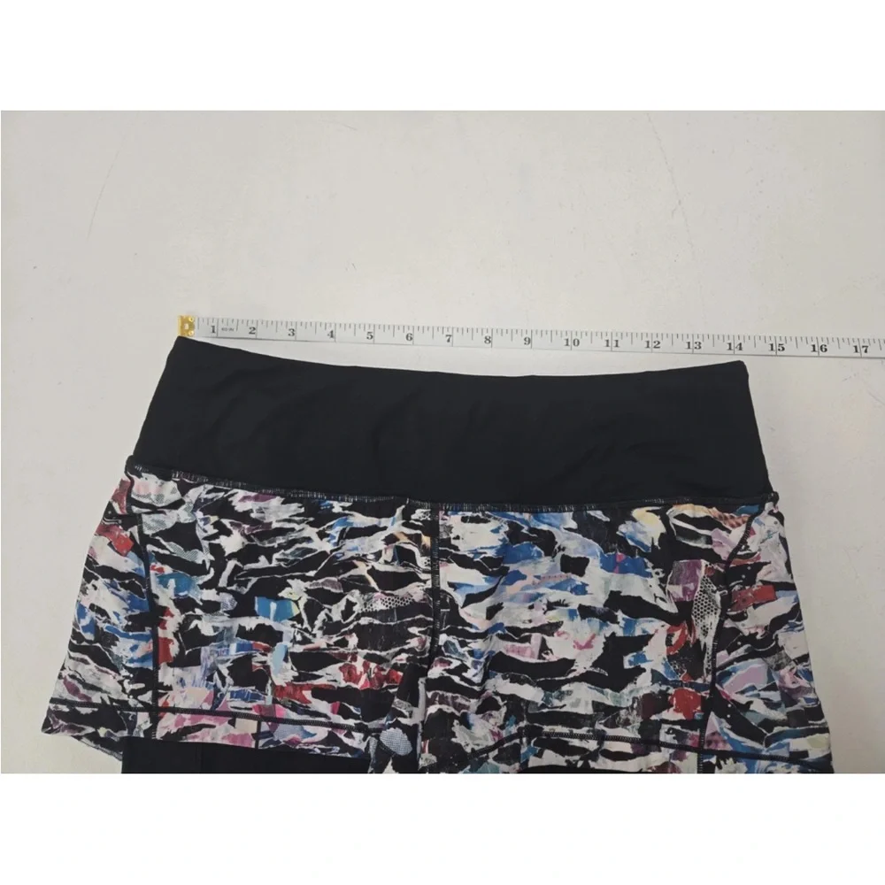 Lululemon Break Free Shorts 2.5” Culture Clash Multi Black Size 6 Womens